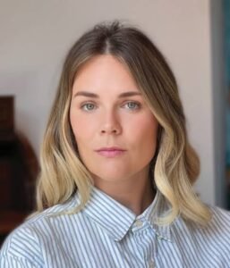 Caro Claire Burke